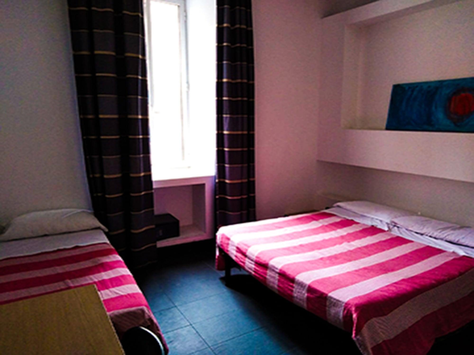 M&J Place Hostel Roma Eksteriør bilde