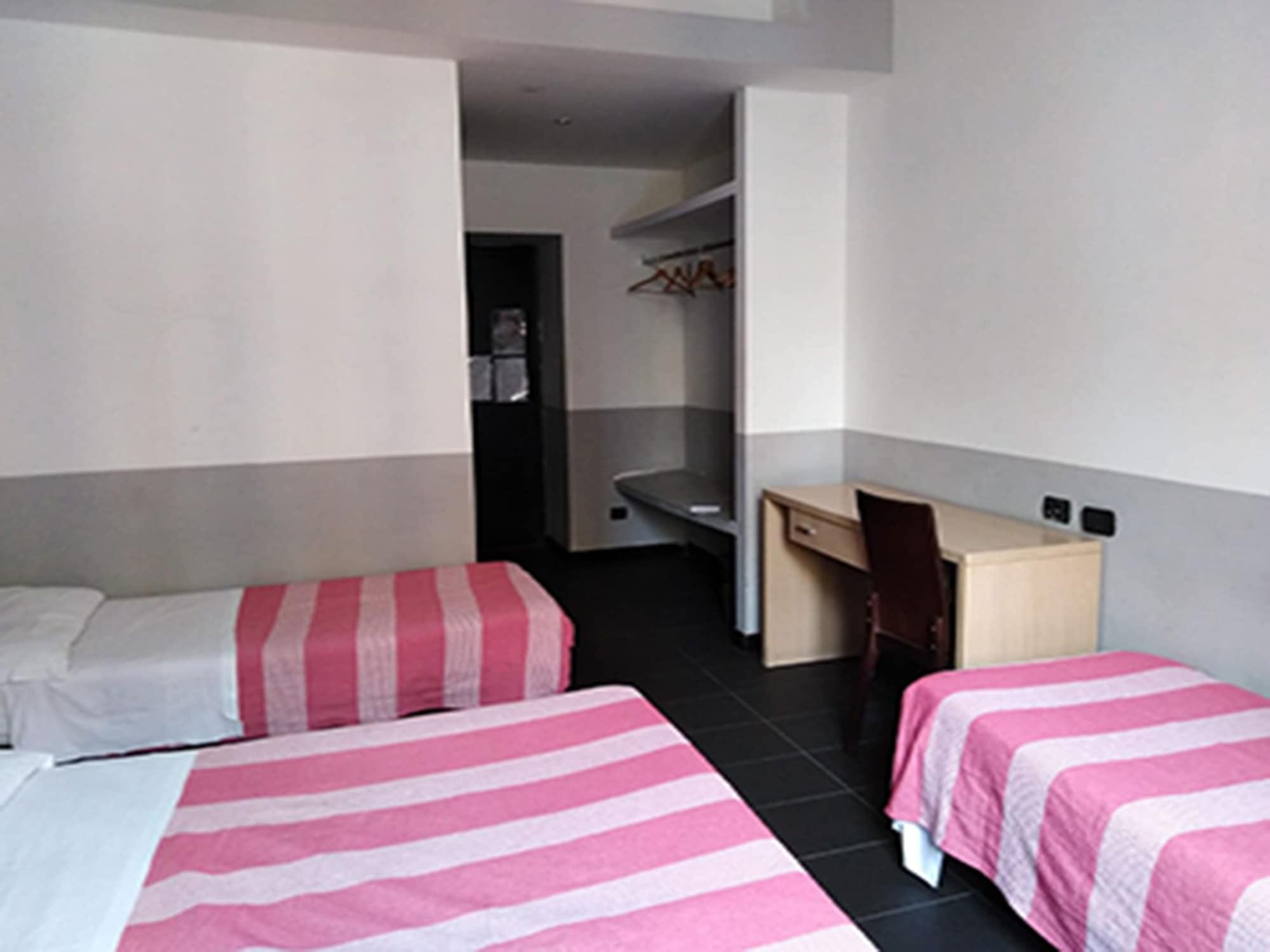M&J Place Hostel Roma Eksteriør bilde