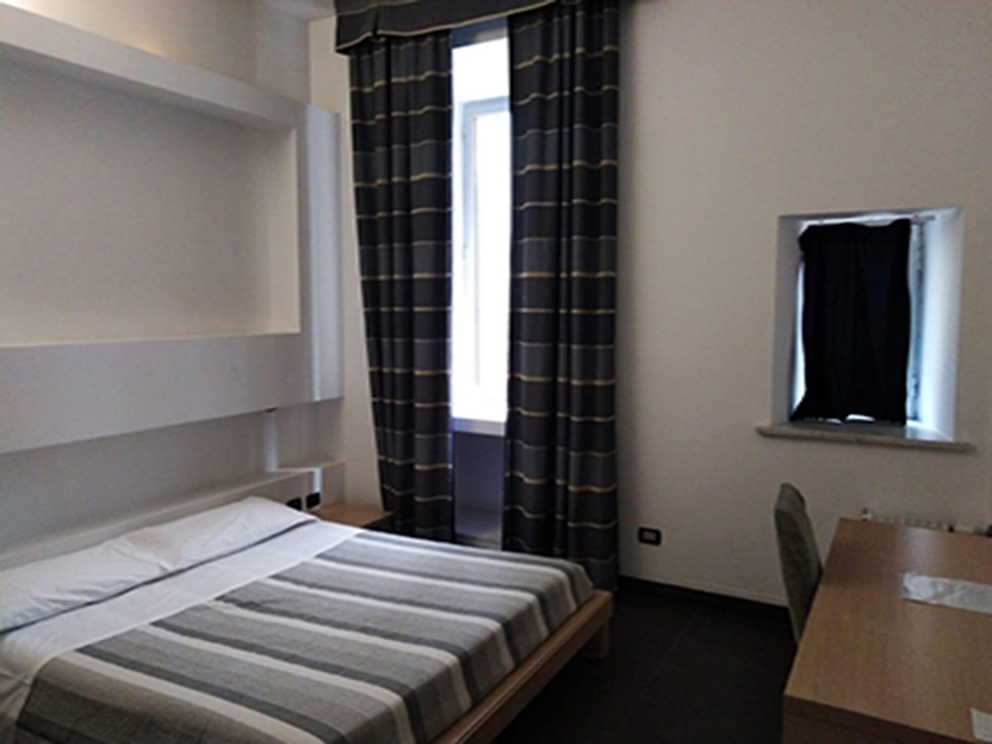 M&J Place Hostel Roma Eksteriør bilde